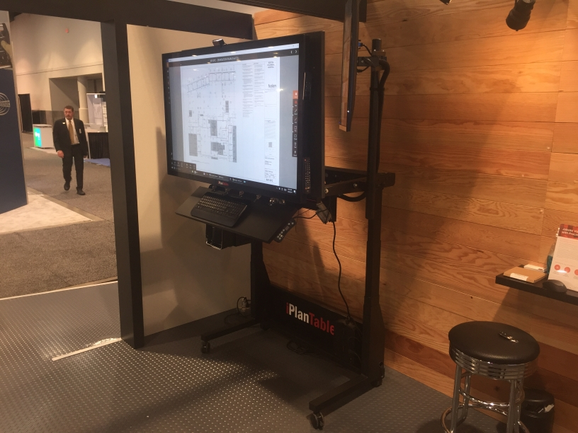 About Touchscreen Displays and Monitors…… | iPlanTables