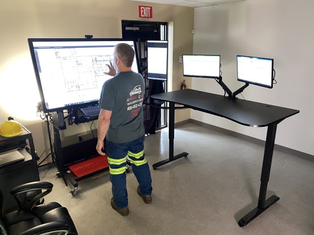 interactive touch screen monitor by iPlanTables