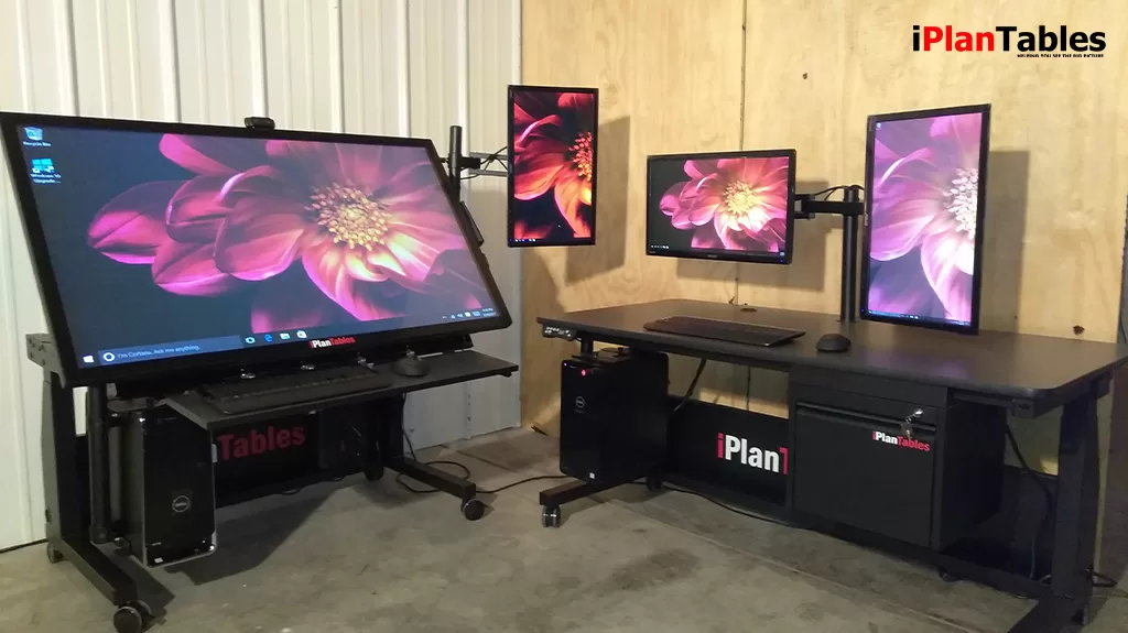 multi monitor workstation